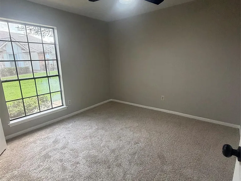 36 Pinehurst Ln — Photo 12