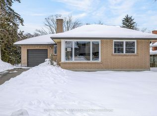 781 Hopkins Ave, Peterborough, ON K9J 4Y7