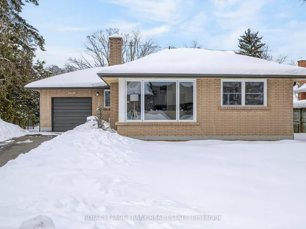 781 Hopkins Ave, Peterborough, ON K9J 4Y7