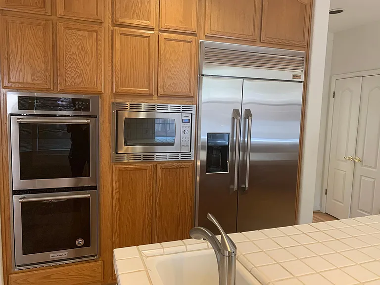 18316 Chelmsford Dr — Photo 7