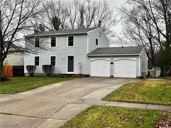 720 Brookledge Dr, Medina, OH 44256