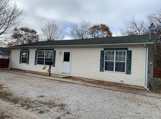 721 Warren St, Chenoa, IL 61726