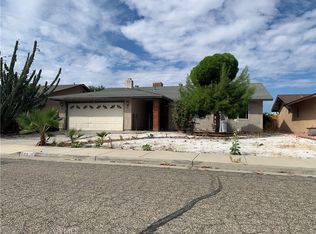 685 Holly Dr, Hemet, CA 92543
