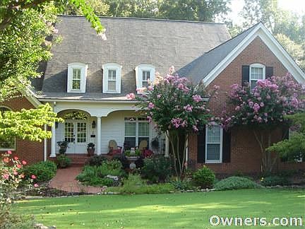 2nd image of 511 Saddlebred Ln SE
