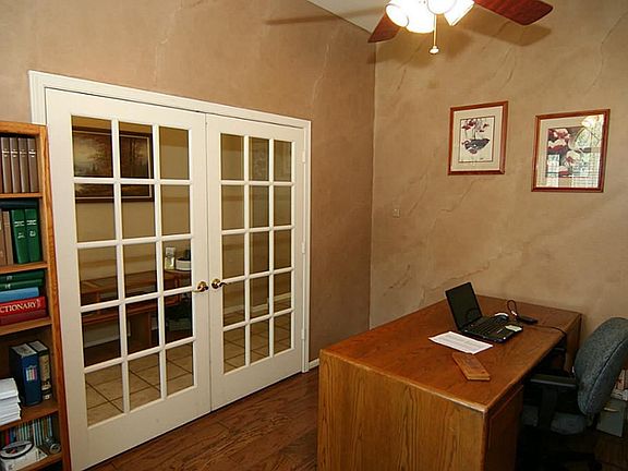 5th image of 1619 Stoney Park Dr