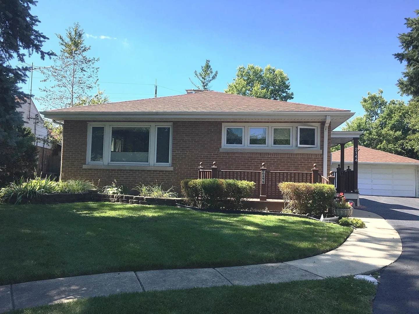 2144 Cedar Ct photo 1
