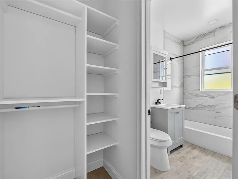 1140 Ashland St #3 — Photo 14