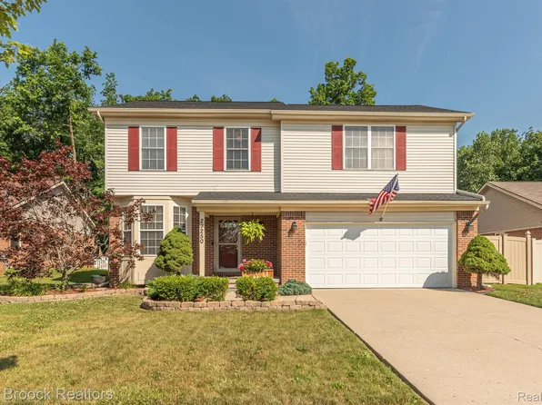 29250 Juniper St, Brownstown, MI 48183