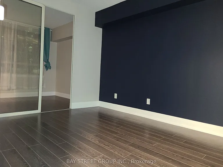 633 Bay St #1212 — Photo 8