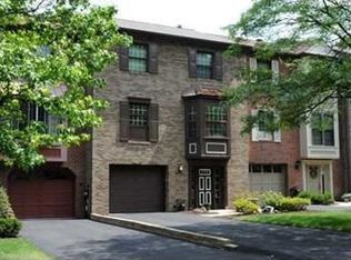 757 Windvue Dr, Pittsburgh, PA 15205