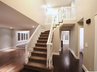 2 S Gatehouse Ln, Sandy, UT 84092