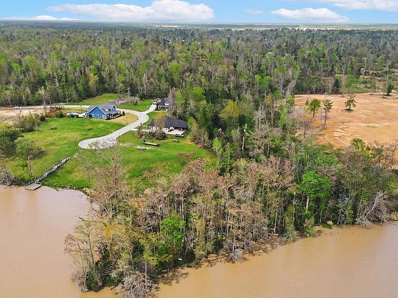 4th image of Camelia Ct