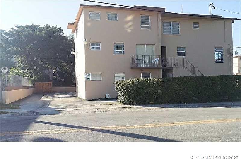 2nd image of 1906 SW 3rd St APT 102