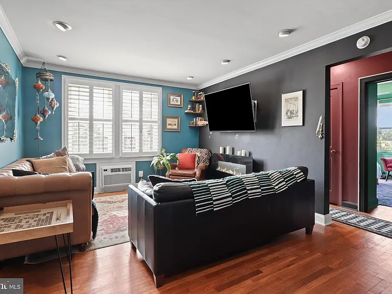 906 S Washington St #311 — Photo 6