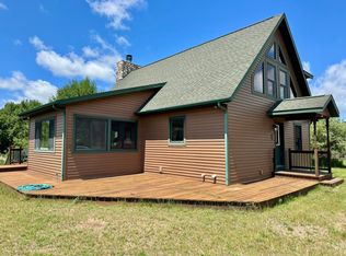 11302 Bear View Dr, Bear Lake, MI 49614