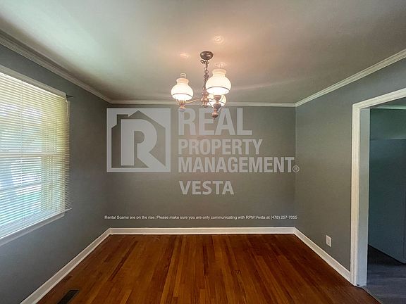 4th image of 4234 Eden Dr