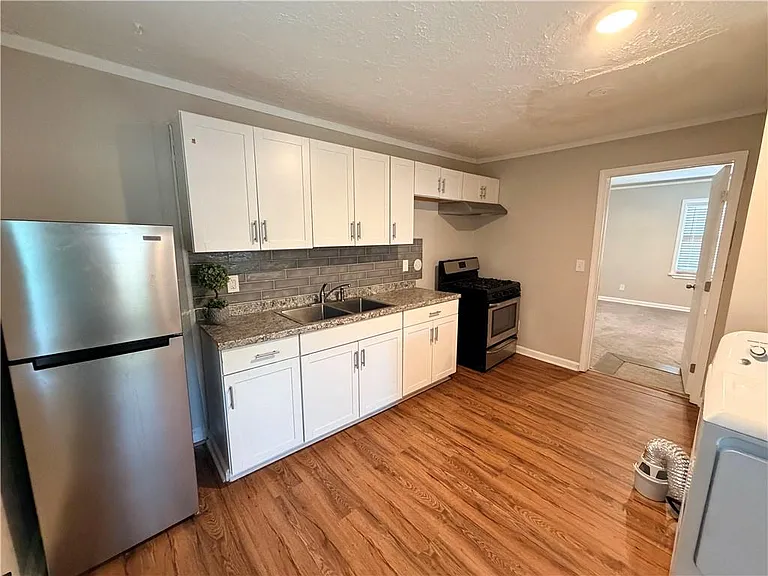 10 Rockmart Dr NW — Photo 4