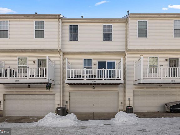 3rd image of 8253 Macintosh Ct #59