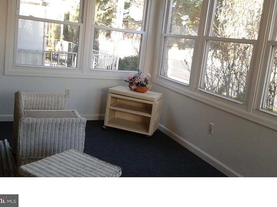 1st image of 8841 E Roosevelt Blvd