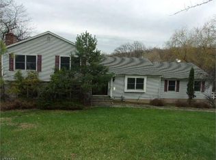 11 Pleasant View Way, Flemington, NJ 08822