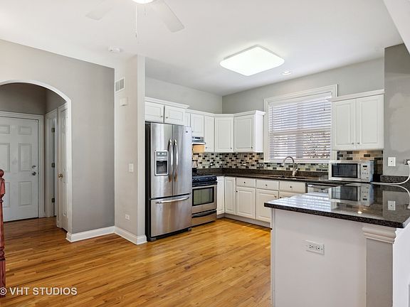 2nd image of 204 Newberry Ave
