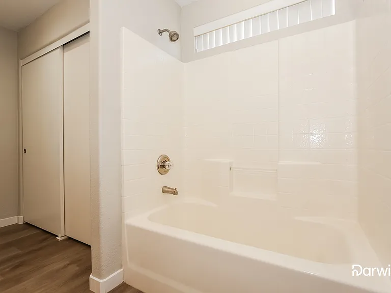 5918 Stone Hollow Ave — Photo 11