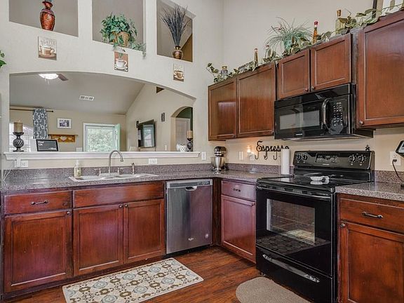 4th image of 1199 Madeleine Ct