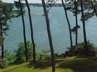 11 Calico Cir, Dennisport, MA 02639