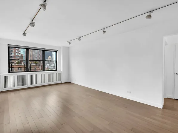 301 E 63rd St #16DE, New York, NY 10065