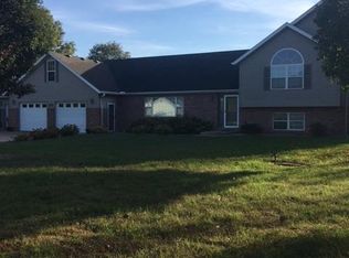 212 Country Dr, Green Valley, IL 61534