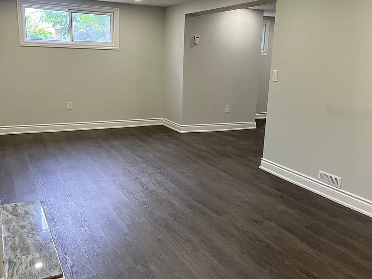 556 Sherin Dr #LOWER LEVEL — Photo 4