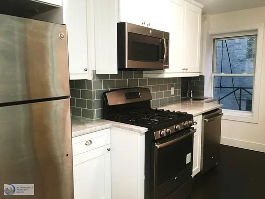 Rented by Metropolitan Property Group | media 61