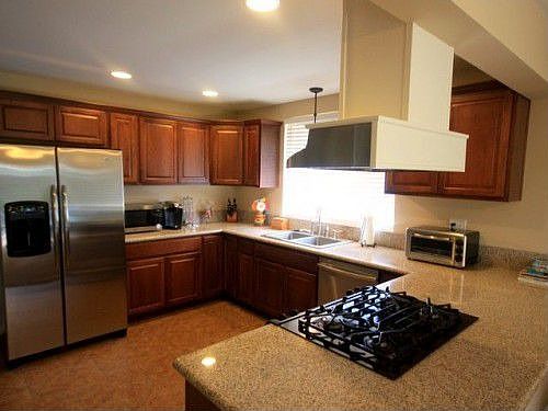 2nd image of 4233 La Tiera Dr