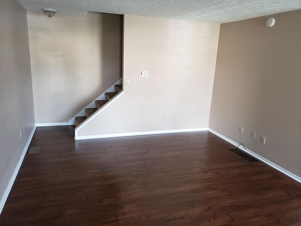 1st image of 462 Heritage Cir