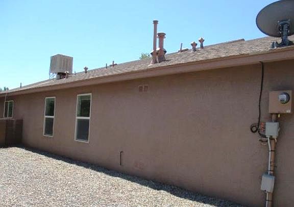 5th image of 10518 Safford Pl NW