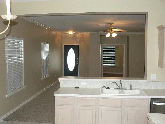6541 Fenwick Dr — Photo 5