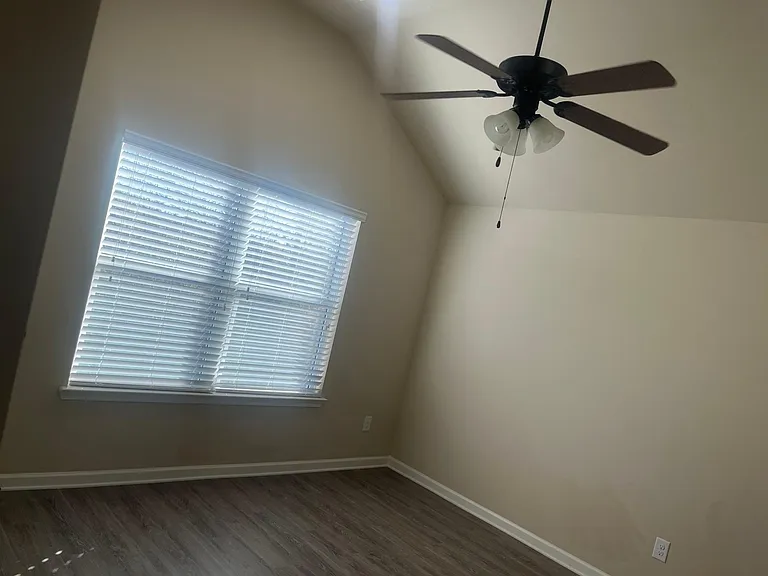 223 Heatherwood Ln — Photo 23