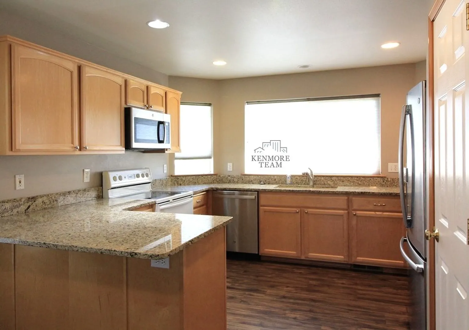 4 Bedroom, 3 Bath Home in South Kennewick — Photo 2