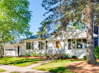 1585 Wheelock Ridge Rd, Saint Paul, MN 55130