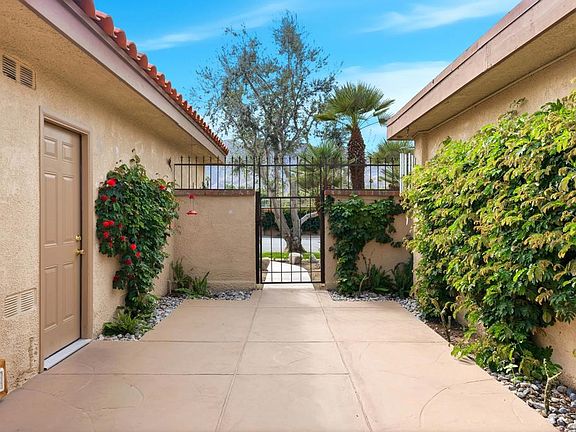 2nd image of 44 Majorca Dr