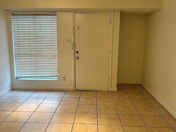 2nd image of 781 Country Place Dr APT 2034
