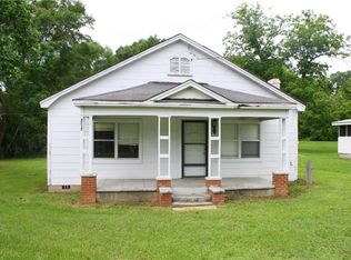 9717 Tuskegee St, Notasulga, AL 36866