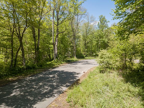 9 Pleasant Hill Lane