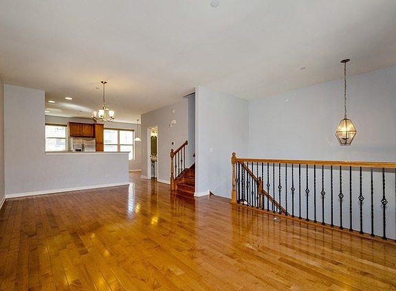3rd image of 8657 Narragansett Ave