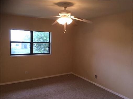 5th image of 8747 NW 39th St