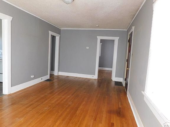 2nd image of 1110 E 12th St