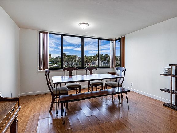 4th image of 8030 Hampton Boulevard #205