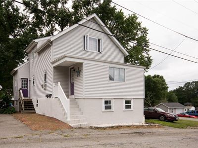 79 Canonicus St, Tiverton, RI, 02878