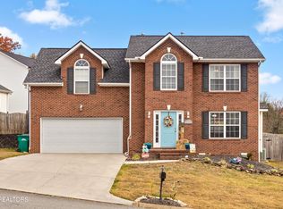 7648 Cool Breeze Rd, Knoxville, TN 37938