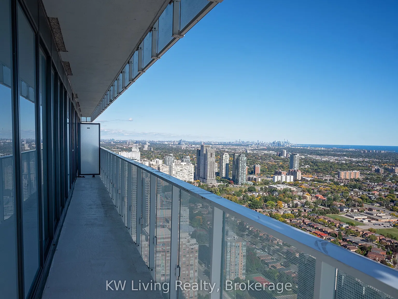 M City 1 — Photo 2